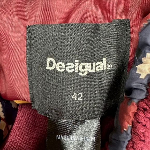 Desigual Pakaian Jadi Wanita Jacket Womens 42 Puffer Red Bright Knit Embroidered - Picture 3 of 8